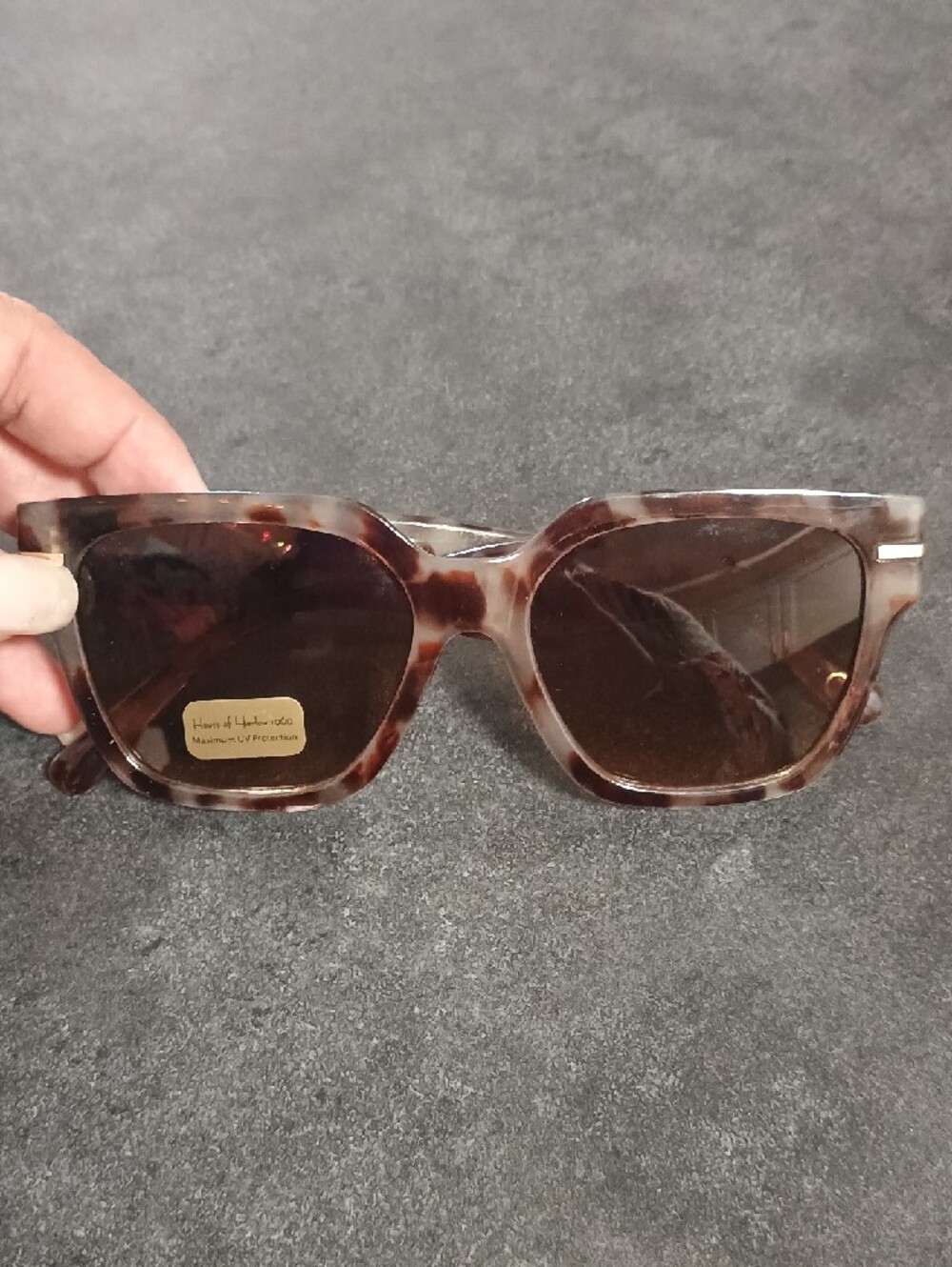 House Of Harlow 1960 Tortoiseshell Square Sunglasses - Picture 2 of 5